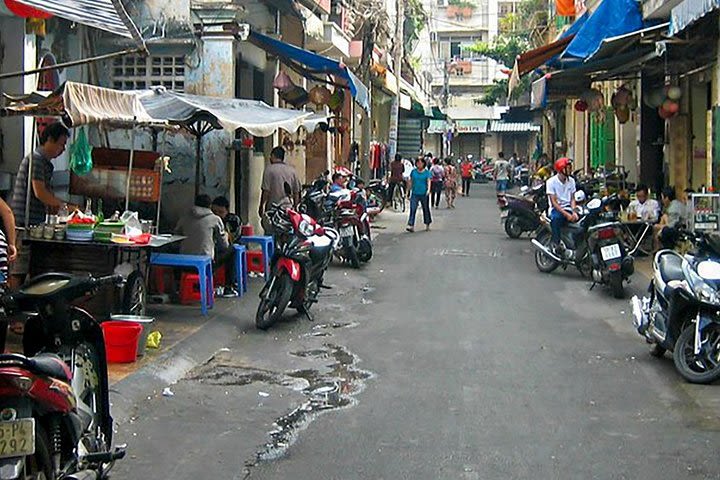 Small Group Guided Half Day Backstreet Walking Tour in Saigon image