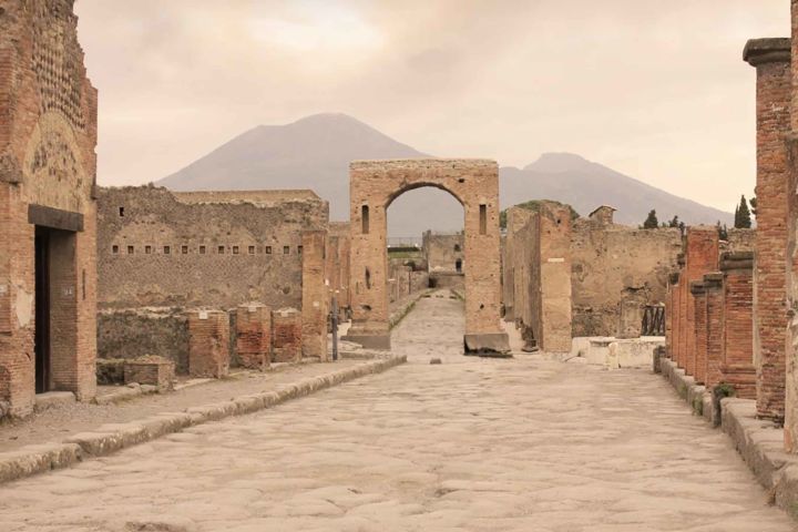 Pompeii: Private Tour from Rome by Car image