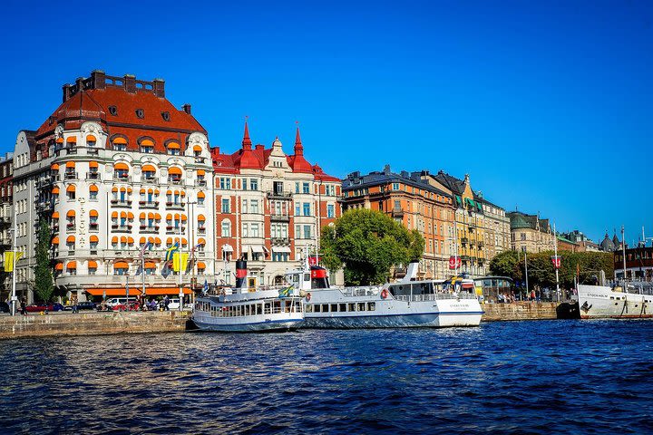 Private tour by limousine car in Stockholm, 4 h, Personalized shore excursions image