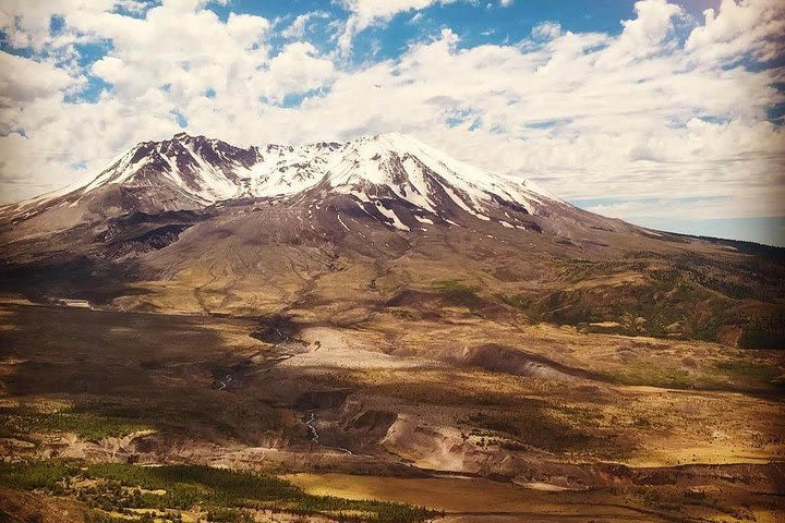 Mt. St. Helens National Monument from Seattle: All-Inclusive Small-Group Tour image