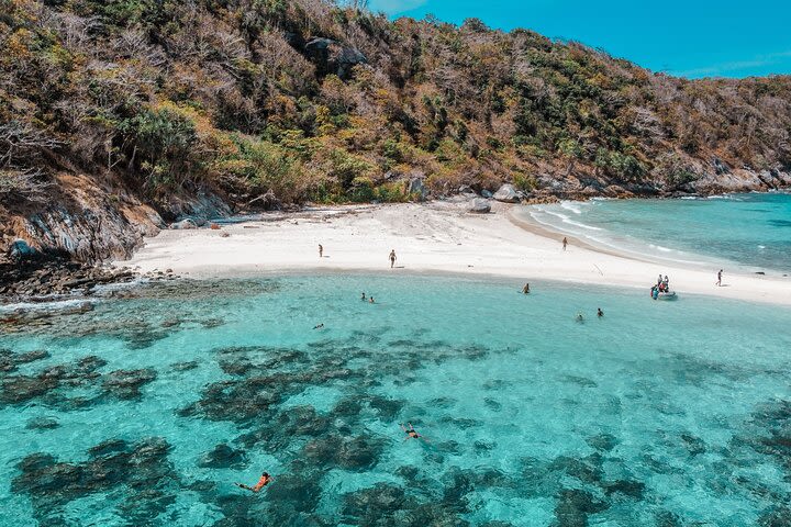 Raya Island / Mai Ton Island Private Boat Tour image