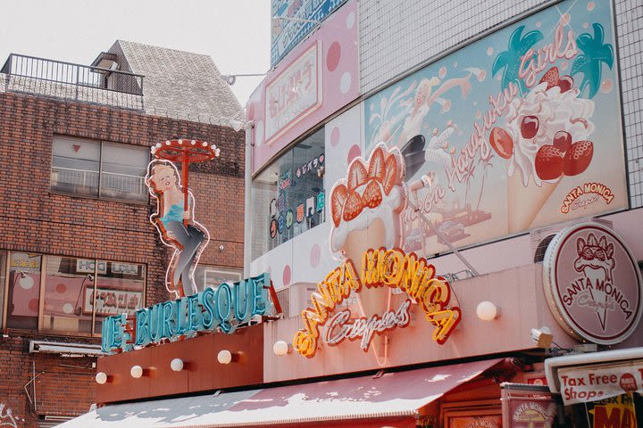 Kawaii shopping tour in Harajuku image