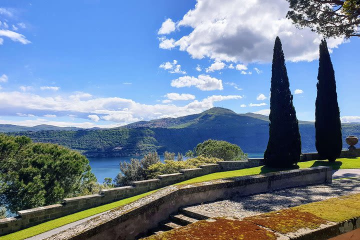 Castel Gandolfo: visit to the gardens and food experience at the pope farm image