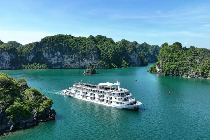Luxury 2-Day Lan Ha Bay Cruise image