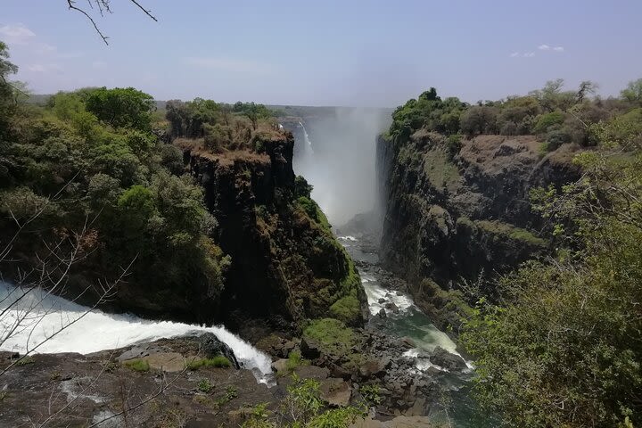 Guided Tour of The Victoria Falls and flight of angels image