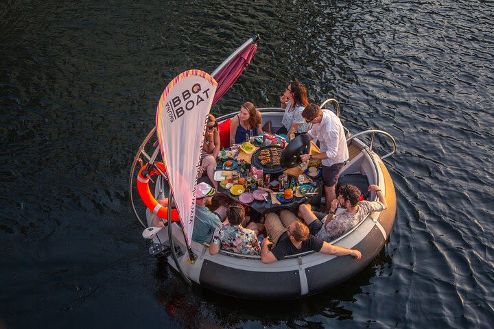 BBQ Boats Lunch OR Dinner Experience in London image