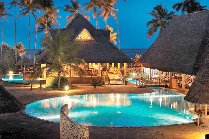 12 Days Tanzania Best Wildlife Safari And Zanzibar Beach Holiday  image