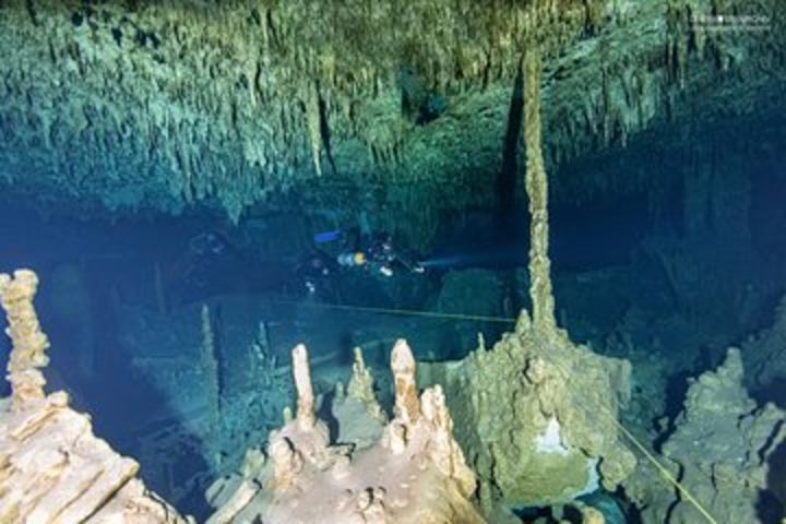 Diving package Cenotes exploration image