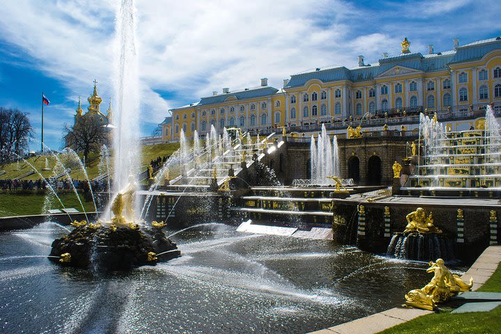 St.Petersburg Imperial Residences Tour of Catherine Palace and Peterhoff Gardens image
