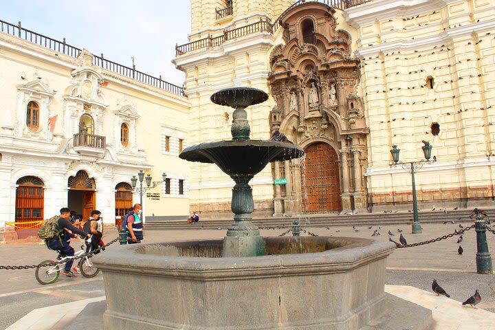 Historical Lima Downtown & Catacombs tour image