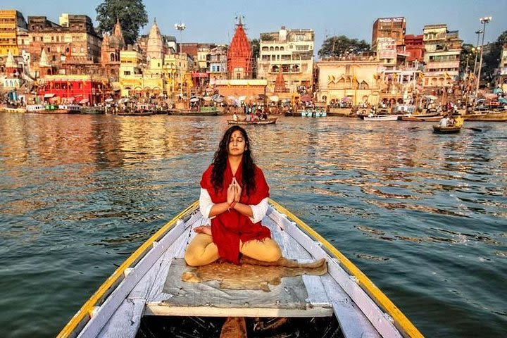 Varanasi Full-day Tour with Guide & Boat Ride image