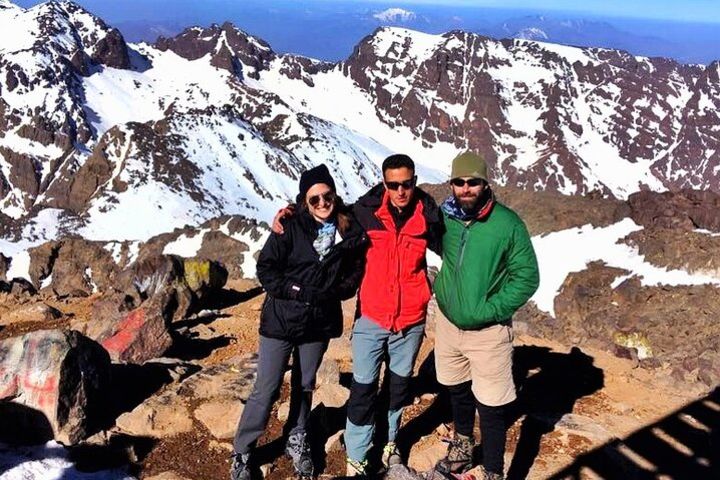 2 days Toubkal climbing image