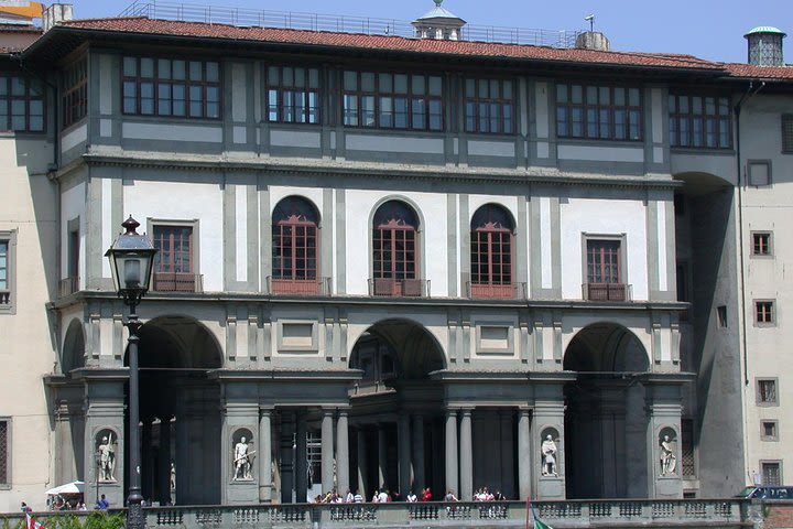 Uffizi Gallery Private Tour with 5-star Guide image