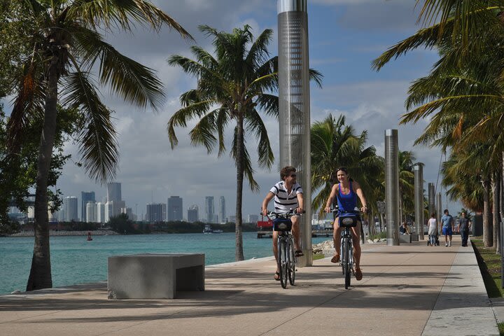 Full Day Bicycle Rental in Miami Beach image