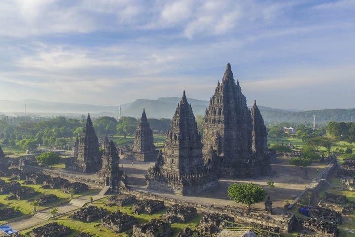  Yogyakarta Sultan Palace – Tamansari Water Castle – Prambanan Temple image