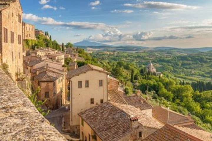 Val d'Orcia and dairy experience image