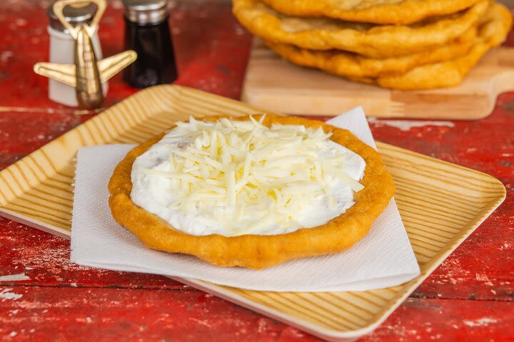 Lángos (hungarian streetfood) cooking class image