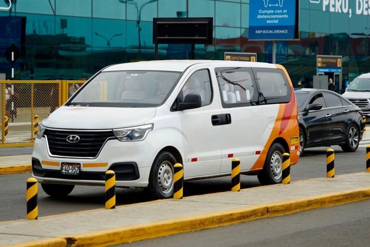 Lima Airport Private Arrival Transfer image