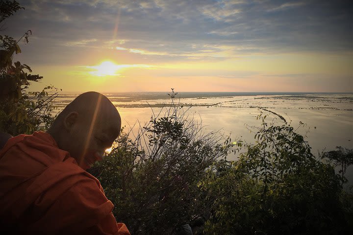 Private Half day Sunset Siem Reap city tour by Tuk Tuk image