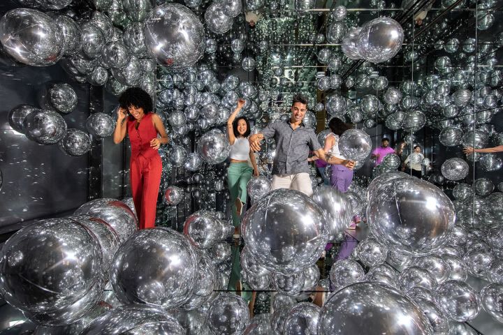 SUMMIT Premium Experience image