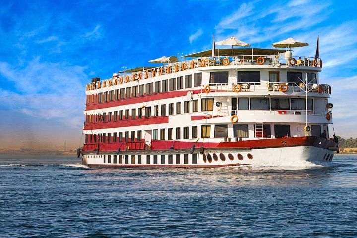 3-Day Nile Cruise with Hot Air Balloon from Cairo image