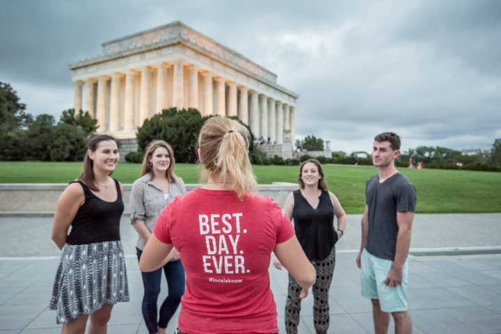 Private Washington DC Tour: Monuments by Night image