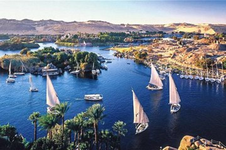 2 Hours Felucca Ride on the Nile River from Aswan image