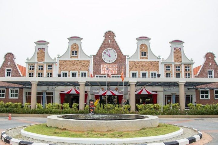 Malacca Hotels to Kuala Lumpur Hotels (one-way) image