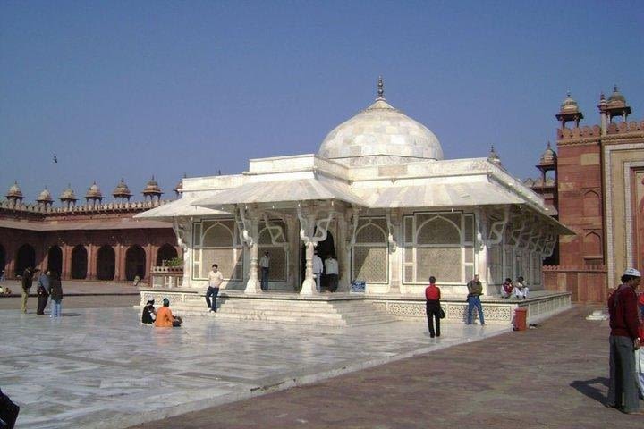 Fatehpur Sikri Guided Tour beyond routine image