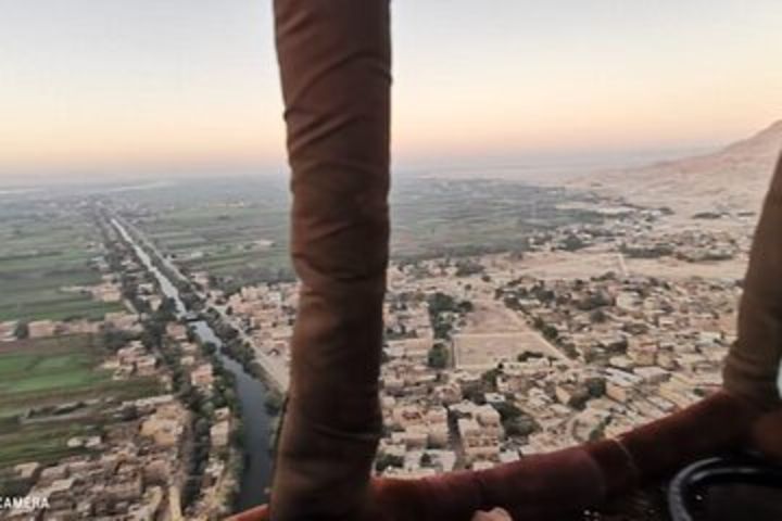 Sunrise Hot air balloon ride image