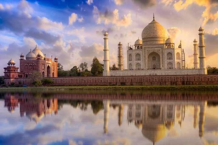 Full-Day Taj Mahal Sunrise Tour from Delhi with Entrance Fees image