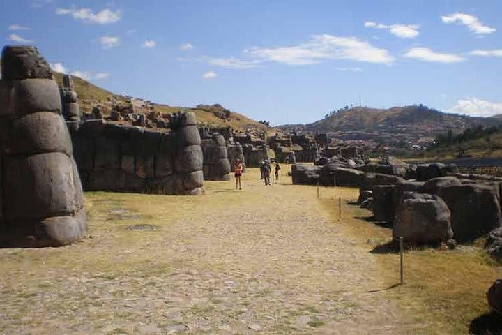 Sacsayhuamán, Q'enqo, Puka Pukara, Tambomachay Half Day in the morning image