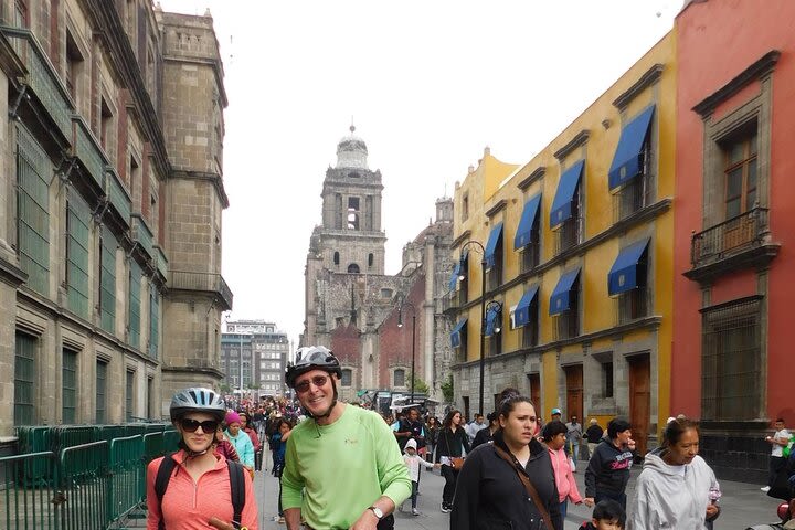 Mexico City Bike and Cultural Tour (DIEGO RIVERA`S MURALS/PAPANTLA FLYERS SHOW) image