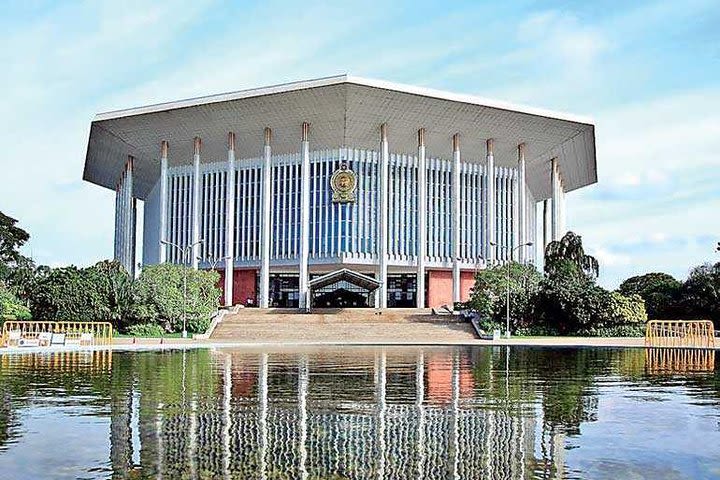 Day Colombo City Tour image