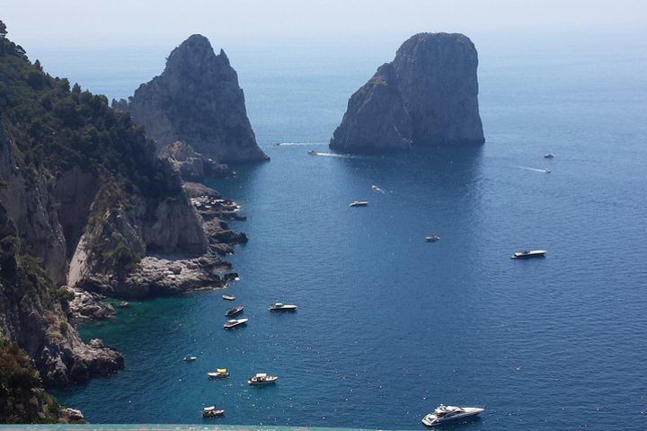 Vip experience: the Idyllic isle of Capri image