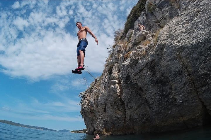 Deep Water Solo and Cliff Jumping Tour in Split  image