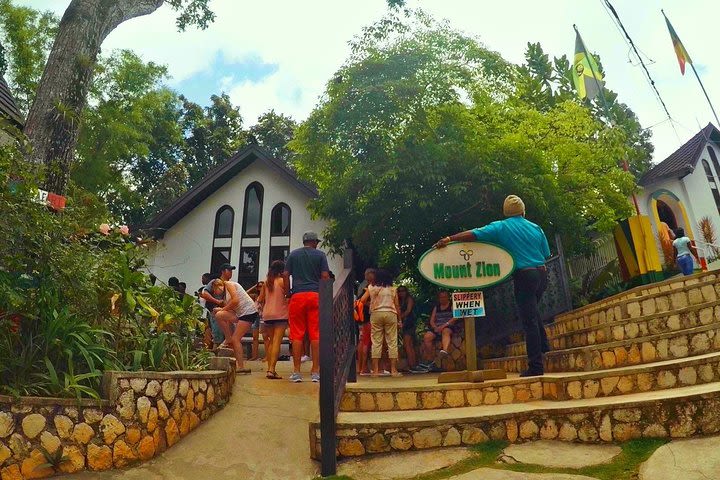 2.5-Hours Nine Miles & Bob Marley's Mausoleum Private Tour image