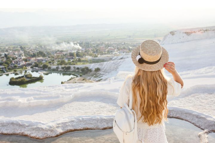 Pamukkale Thermal Pools Day Tour image