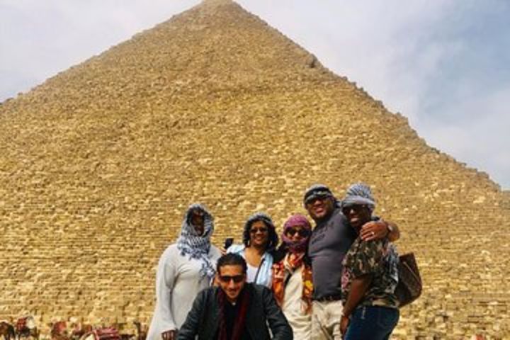 Full day tour to Giza Pyramids & Sphinx & sakkara & Memphis Private Tour  image