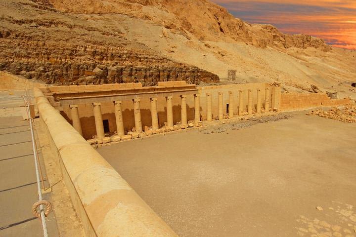 Luxor West Bank, Valley Of The Kings and Hatshepsut Temple image