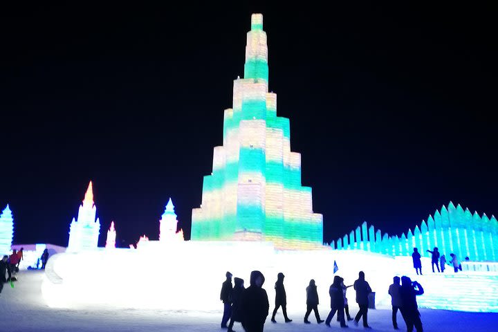 2-Day Harbin City Private Tour in Your Way in Winter Season image