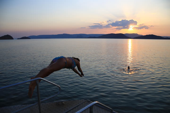 Lake Argyle Sunset Magic Cruise Departing Kununurra image