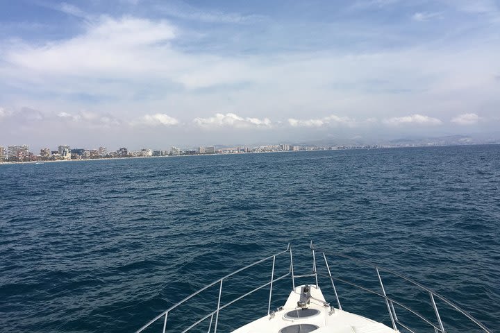 Walk through the coves and beaches of Alicante image