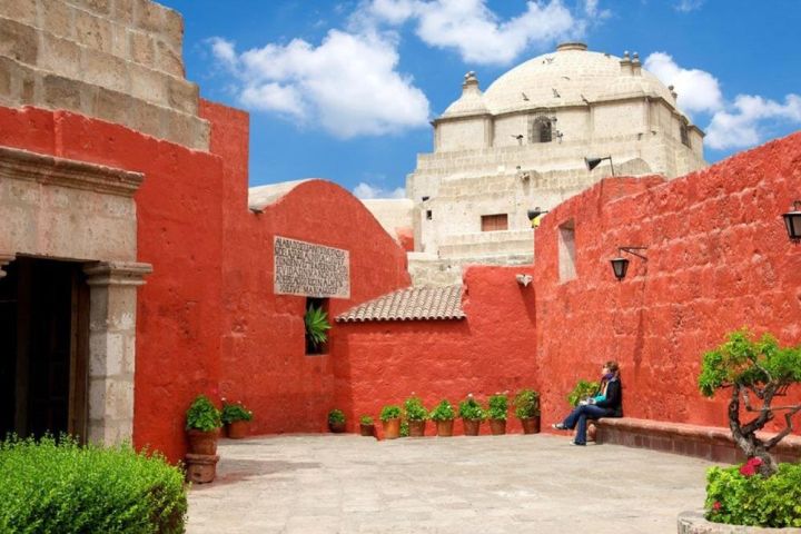 Arequipa City Tour & Santa Catalina Monastery image
