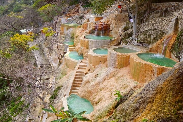 Tolantongo Caves Tour image