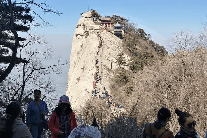 Hua Shan mountain one day tour of Xian image