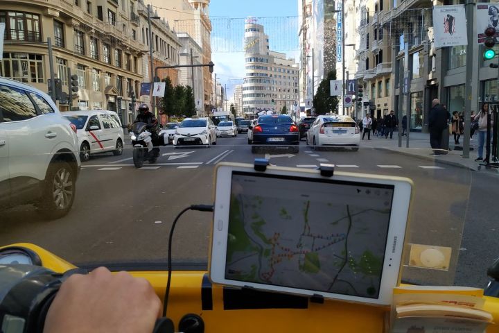 Madrid Audio-Guided GoCar Cosmopolitan Tour 2h image