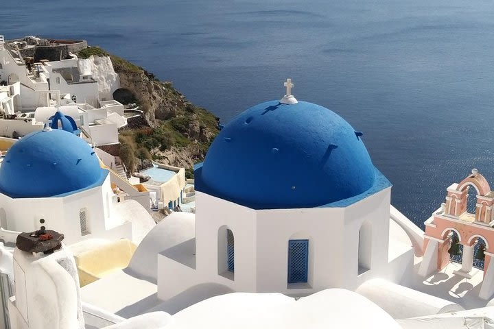 Private Classic Santorini Panorama: Visit the most popular destinations! image