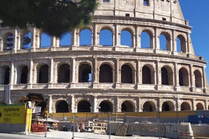 Ancient Rome Half-Day Tour: Colosseum and Roman Forum image