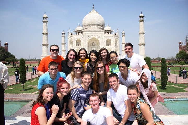 Same Day Taj Mahal, Agra Tour from Jaipur image